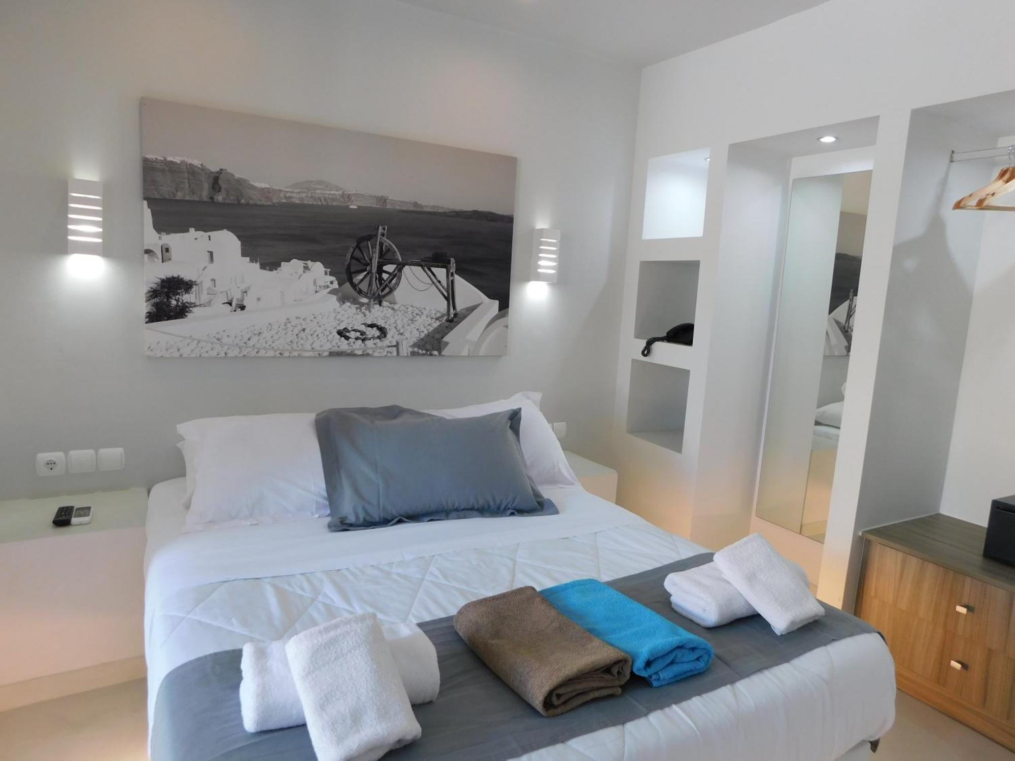 Perissa Beachfront Rooms Exterior photo