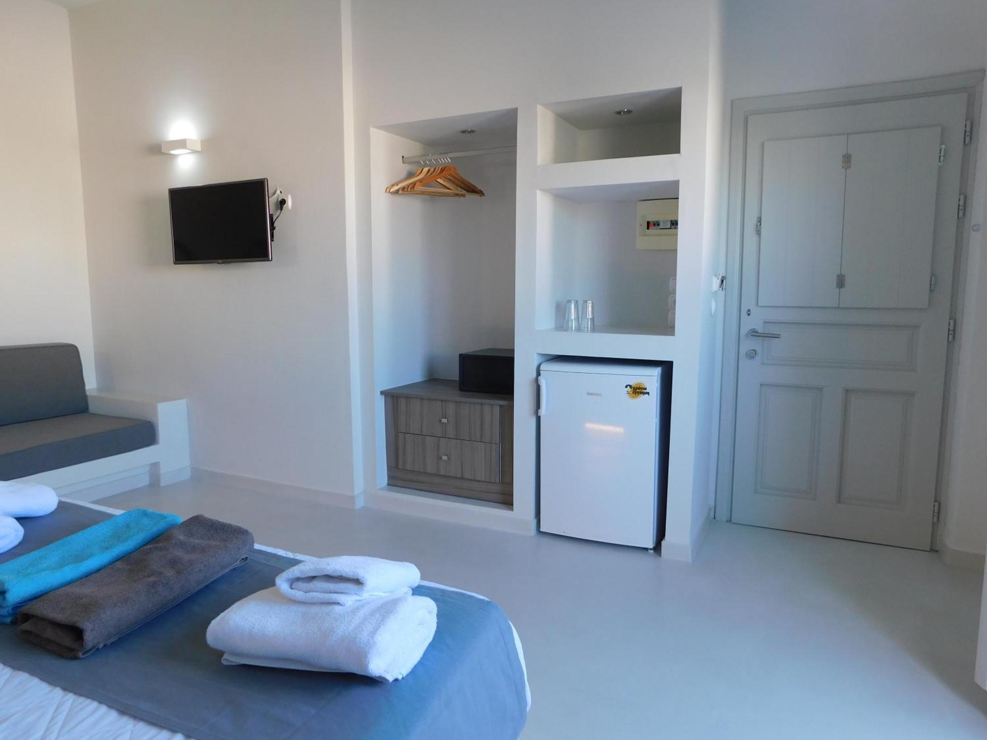 Perissa Beachfront Rooms Exterior photo
