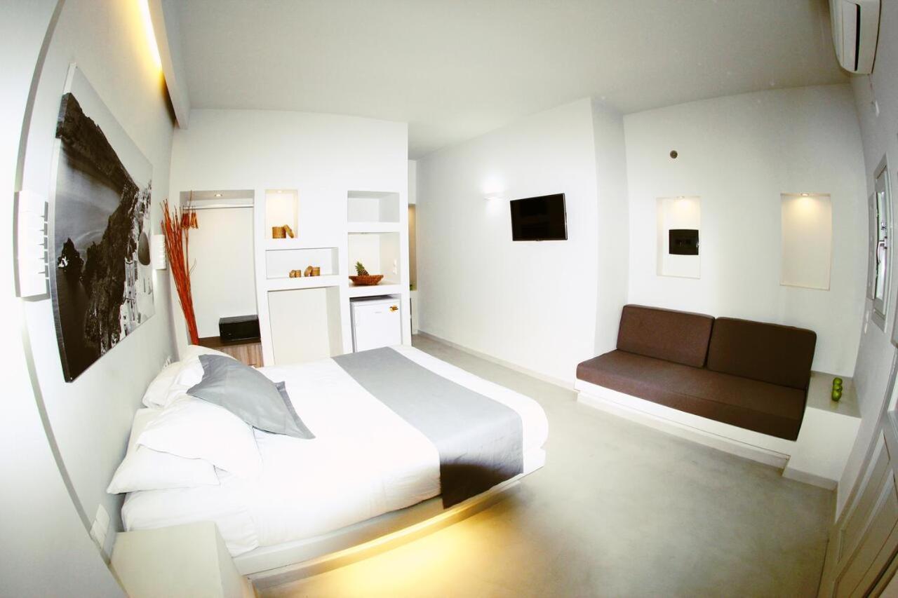 Perissa Beachfront Rooms Exterior photo