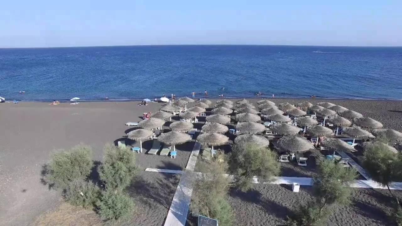 Perissa Beachfront Rooms Exterior photo