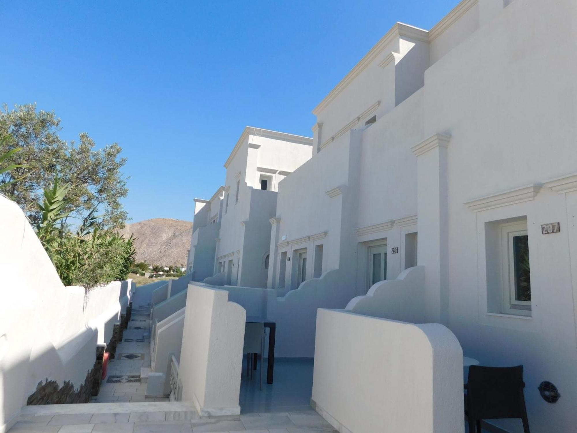 Perissa Beachfront Rooms Exterior photo