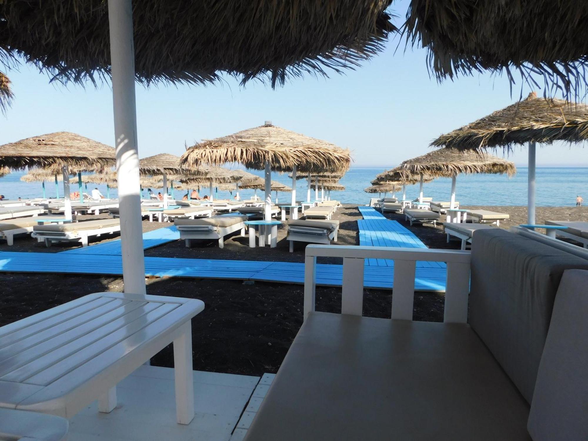 Perissa Beachfront Rooms Exterior photo